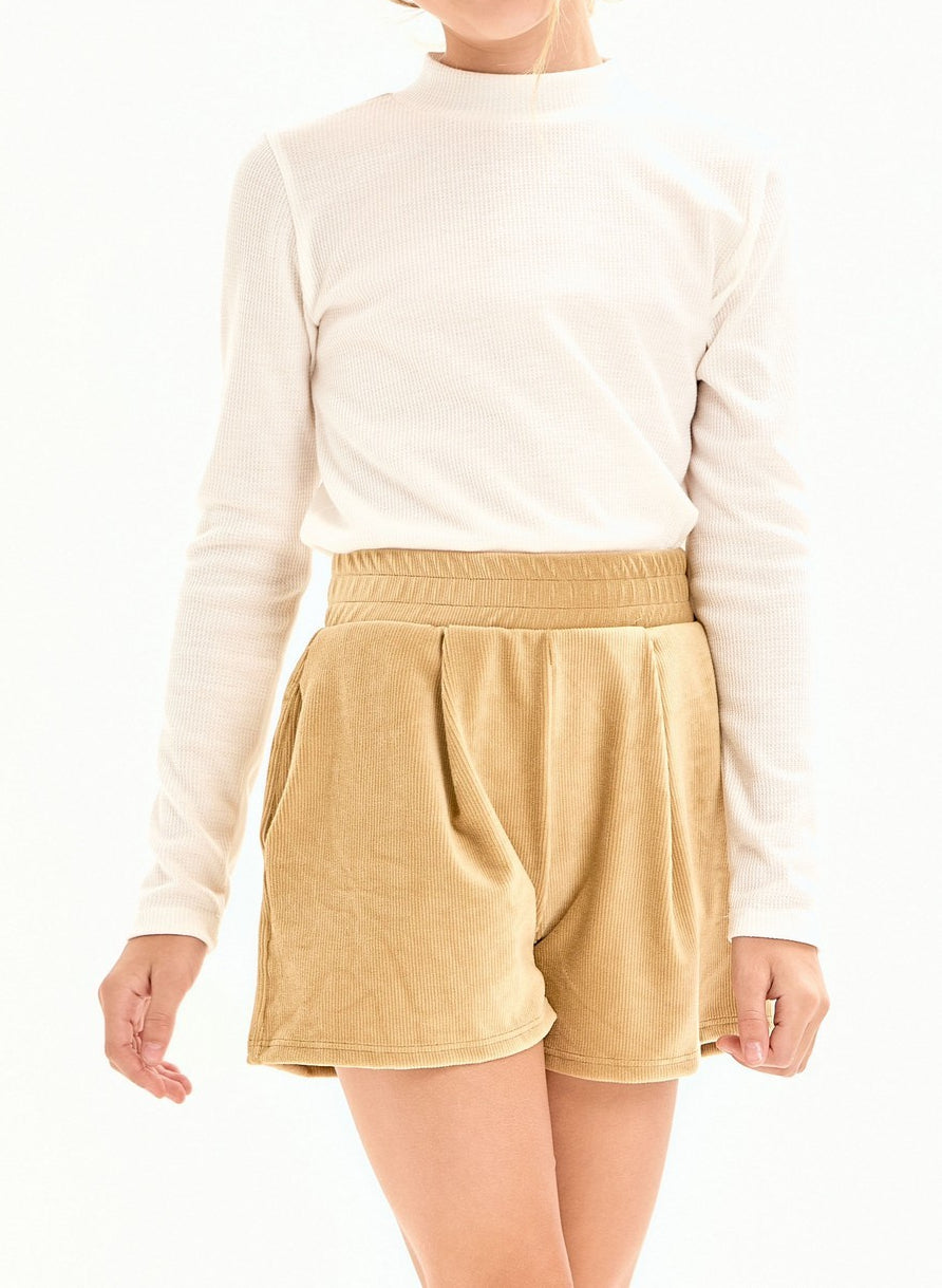 Corduroy Pleated Shorts